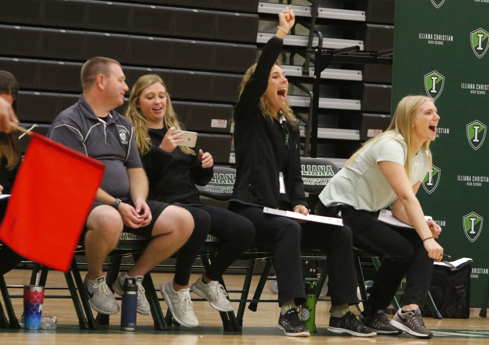 Gallery: Bishop Noll at Illiana Christian volleyball